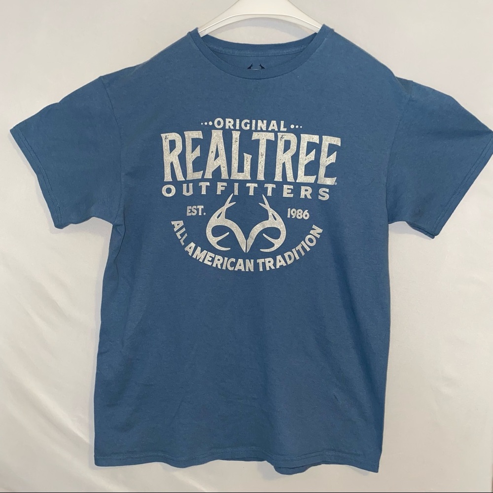 Real Tree Outfitters T-shirt